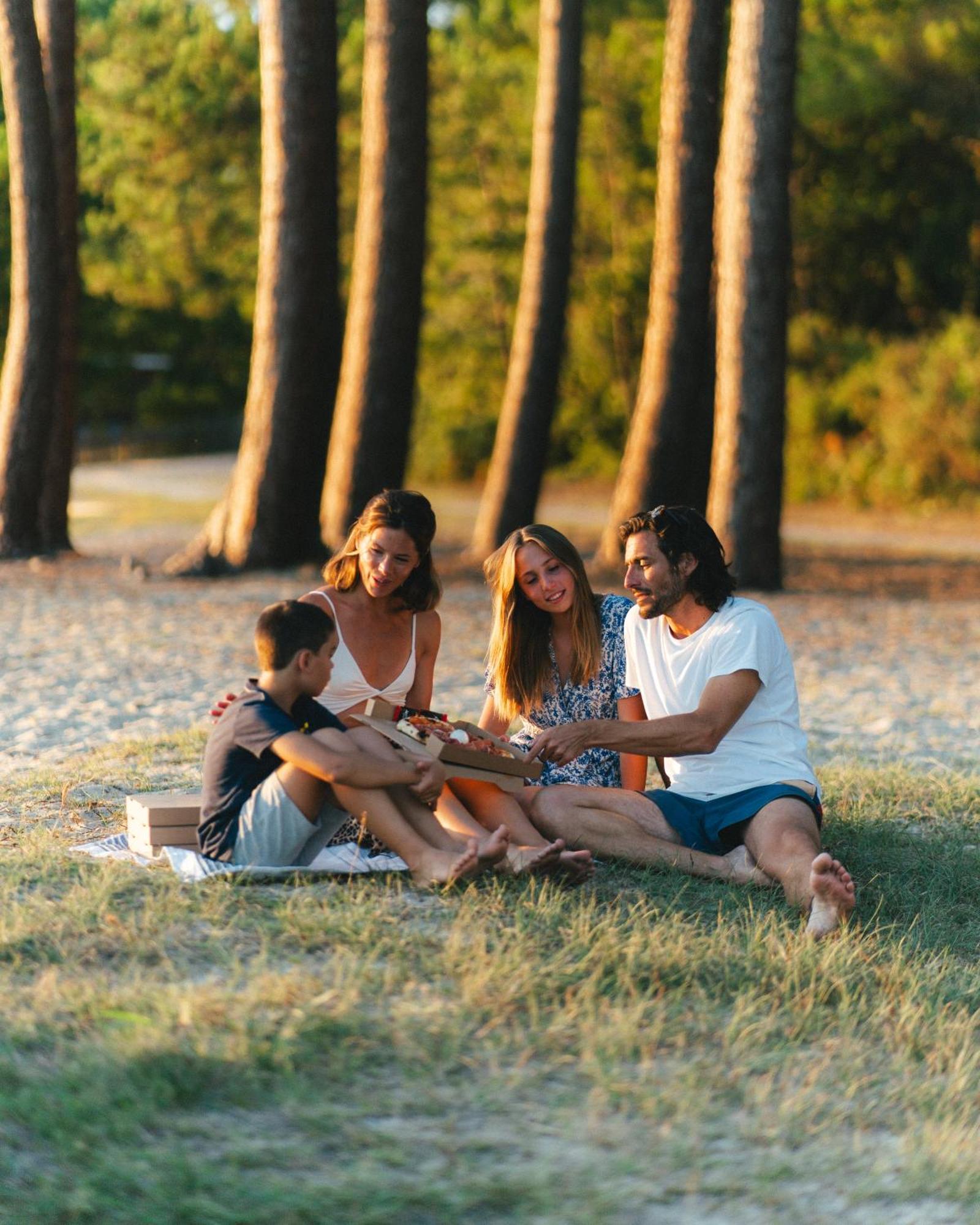 Camping Lou Broustaricq Sanguinet Exterior foto